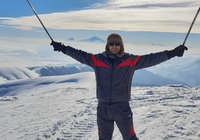  Narek Hovsepyan standing on top of a mountain